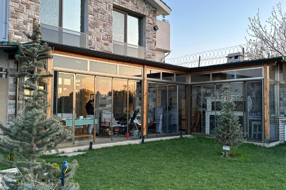 Çanakkale'de Deniz Manzaralı Akıllı Villa