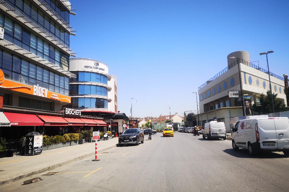 SERTAÇ MAZI 'DAN İSTANBUL CADDESİ MERKEZİNDE YATIRIMLIK DÜKKAN