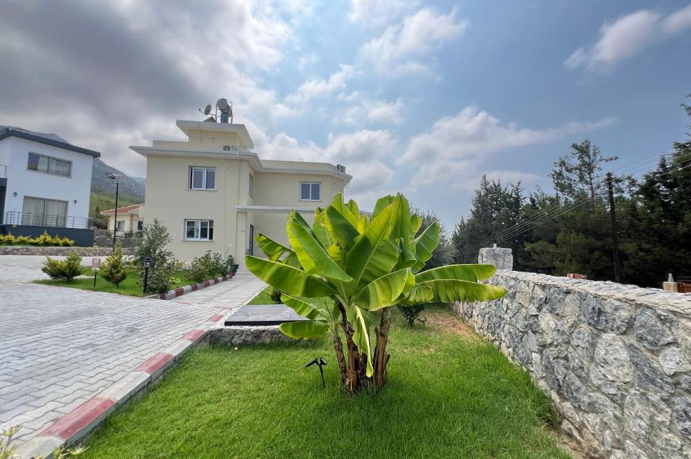 Kiralık 3+1 ortak yüzme havuzlu villa. Girne, Çatalköy