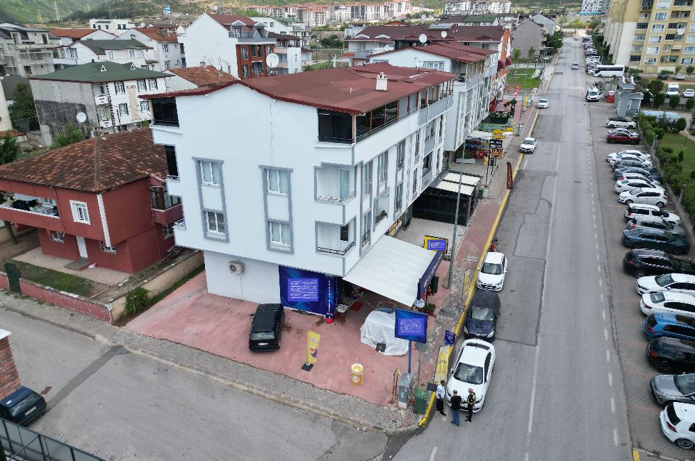 Kocaeli Körfez Reyhan Caddesi Üzeri Devren Kiralık Tekel Büfe