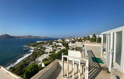 Panoramic Sea and Islands View Seafront Apartment in Prestigious Complex