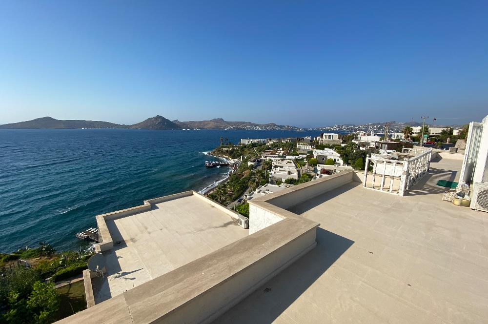 Panoramic Sea and Islands View Seafront Apartment in Prestigious Complex