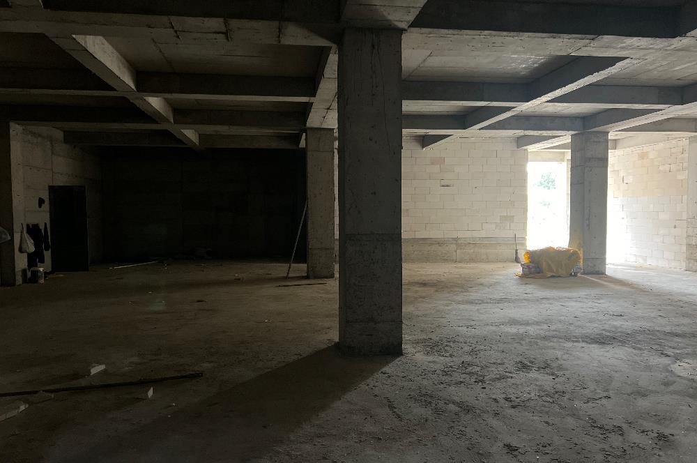 Çayırova Şekerpınar’da 1000 m2 Kiralık Depo