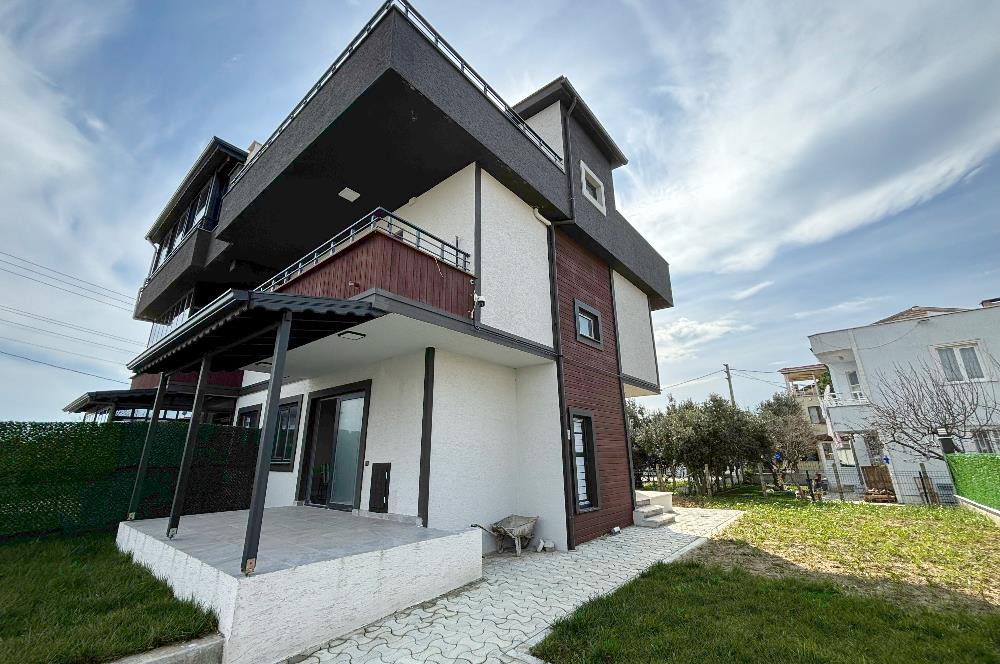 Tekirdağ Şarköy'de Deniz Manzaralı Sıfır Villa