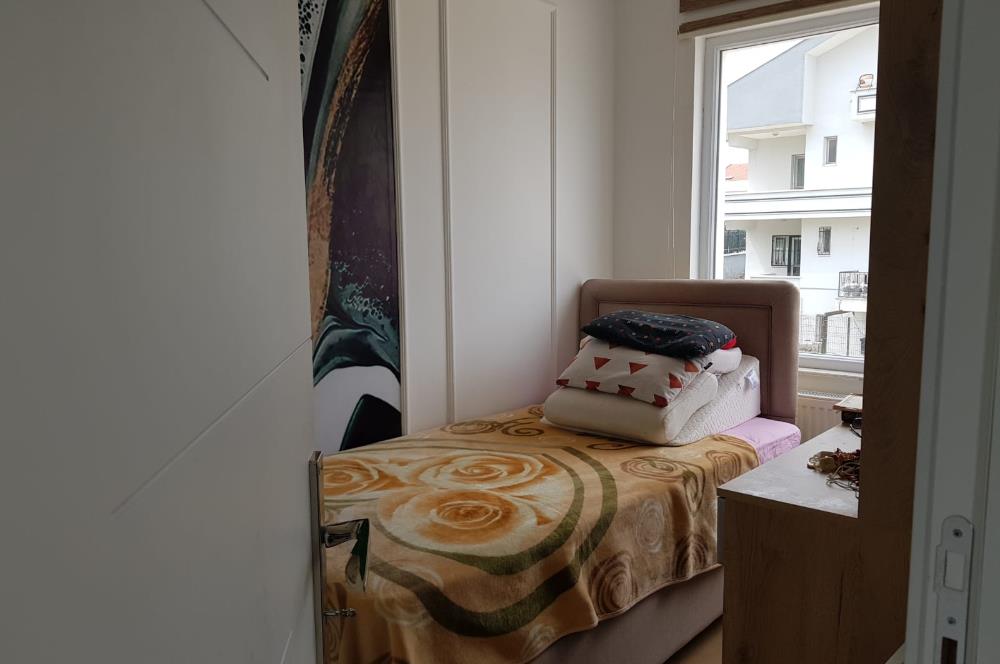 YAŞAMKENT'TE CADDE CEPHELİ FULL YAPILI EŞYALI SATILIK 1+1 DAİRE