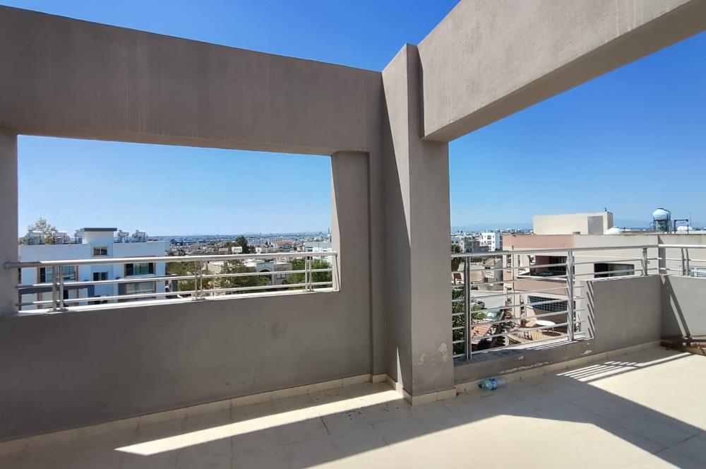 4+1 Penthouse Türk malı lefkoşa kuzeykıbrıs