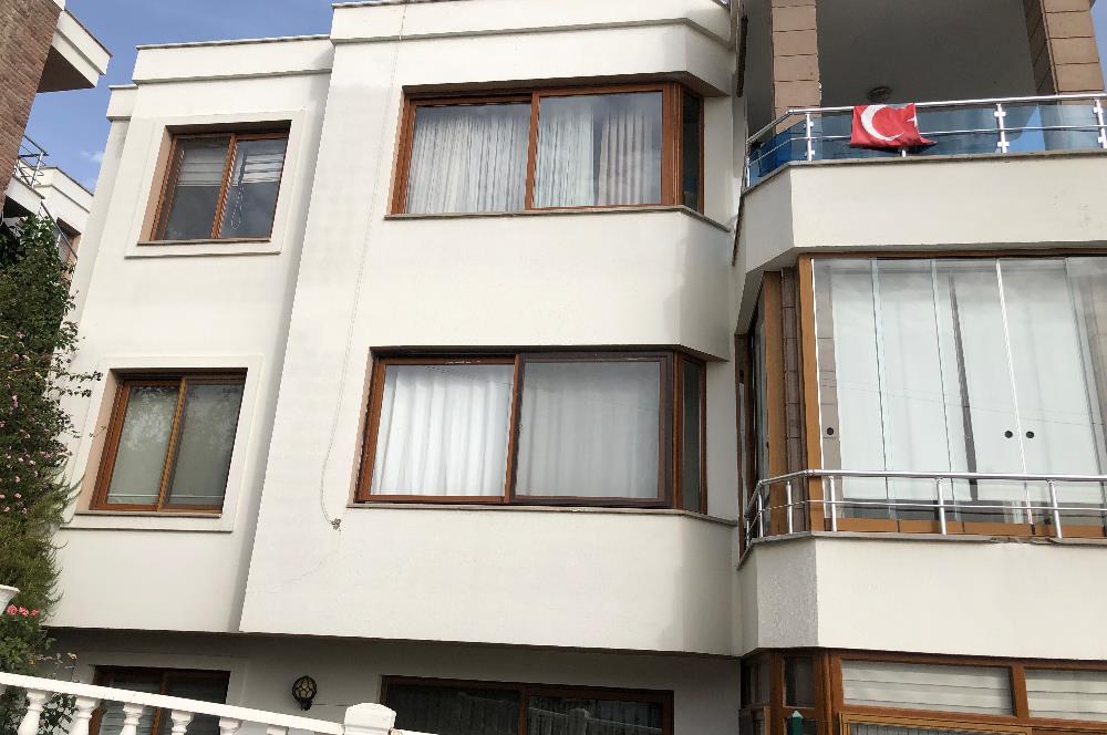 Bodrum Turgutreis Karabağ'da Manzaralı Bahçeli Satılık Daire 