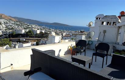 Bodrum Yokuşbaşı deniz ve kale manzaralı Satılık 2+1  Daire