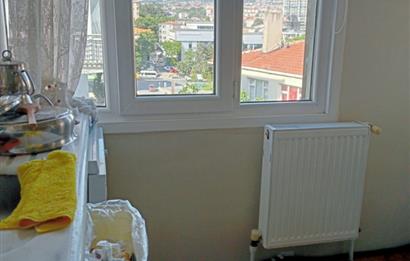 KOŞUYOLU'NDA YATIRIMLIK İÇİ YENİLENMİŞ 3+1 ARAKAT SATILIK DAİRE