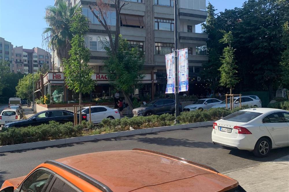 ACIBADEM CADDESİ ÜZERİNDE , CADDE CEPHELİ, 150 M2 NET 3+1