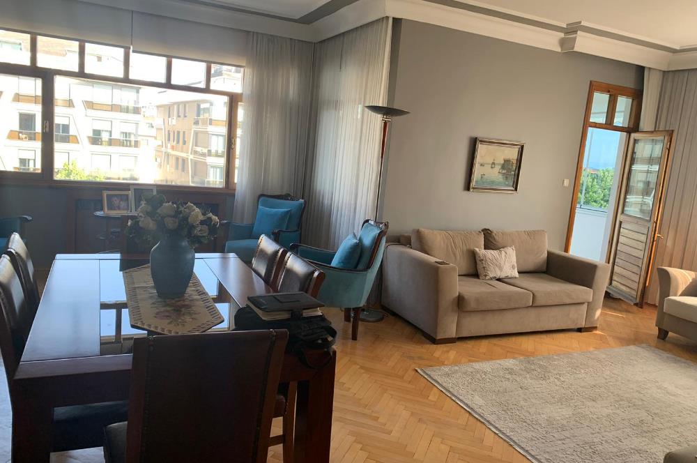 ACIBADEM CADDESİ ÜZERİNDE , CADDE CEPHELİ, 150 M2 NET 3+1