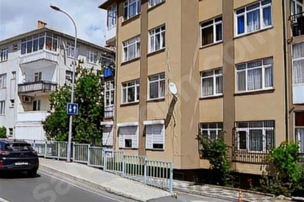 KOŞUYOLU'NDA YATIRIMLIK İÇİ YENİLENMİŞ 3+1 ARAKAT SATILIK DAİRE