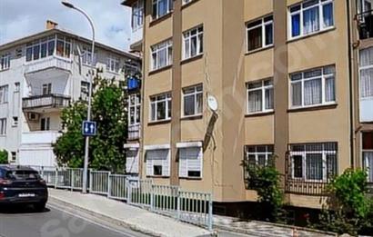 KOŞUYOLU'NDA YATIRIMLIK İÇİ YENİLENMİŞ 3+1 ARAKAT SATILIK DAİRE