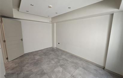 SALTAK CADDESİNDE 3+1 İÇİ TAMAMEN YAPILI SATILIK OFİS