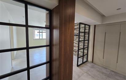 SALTAK CADDESİNDE 3+1 İÇİ TAMAMEN YAPILI SATILIK OFİS