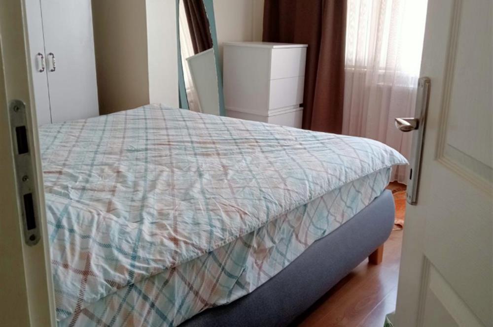 KOŞUYOLU'NDA YATIRIMLIK İÇİ YENİLENMİŞ 3+1 ARAKAT SATILIK DAİRE