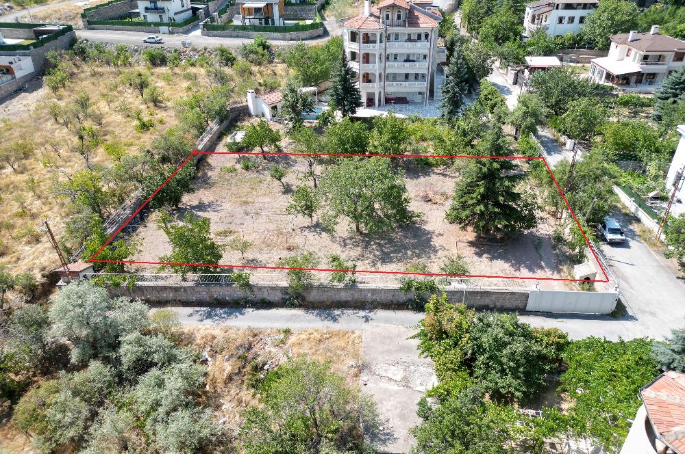 BECEN'DE KÖŞEBAŞI 1285 M² TEMİZ PARSEL CENTURY21 ZİRVE'DEN