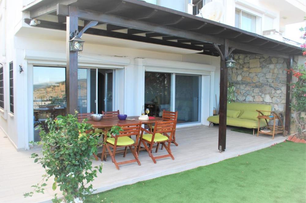 Bodrum Merkez'de 3+1 Deniz Manzaralı ve Havuzlu Kiralık Daire