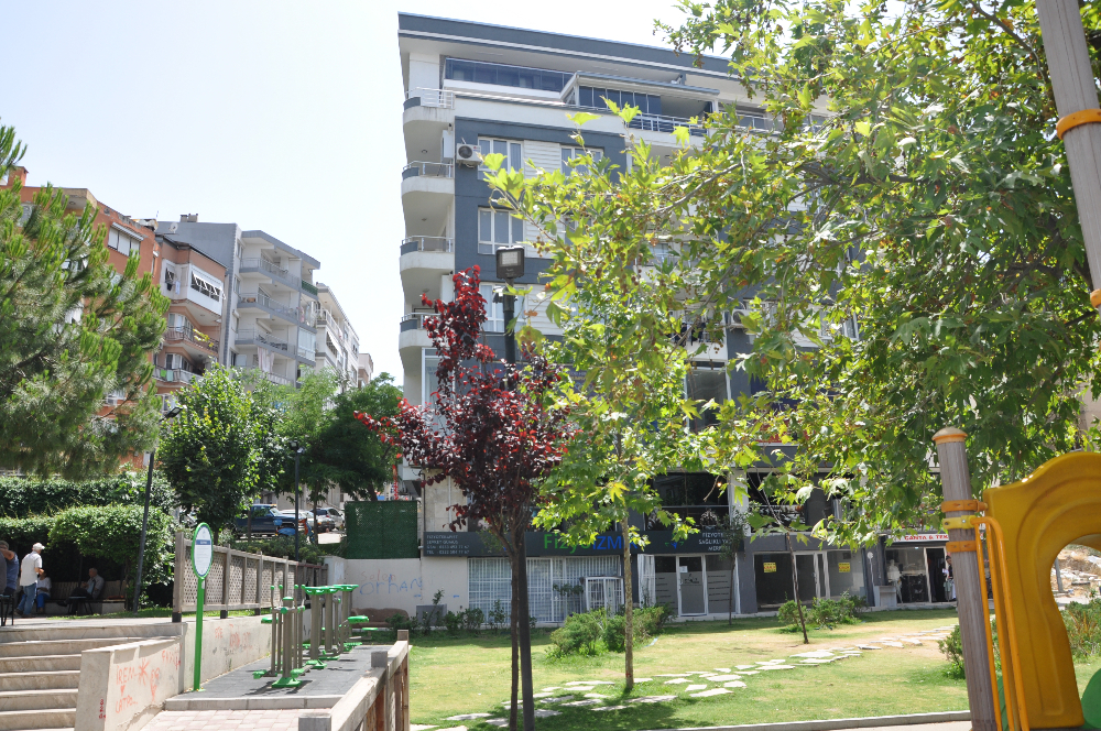 İzmir Yeşilyurt Ordu Caddesi Yanında Satılık 3+1 Yeni Daire