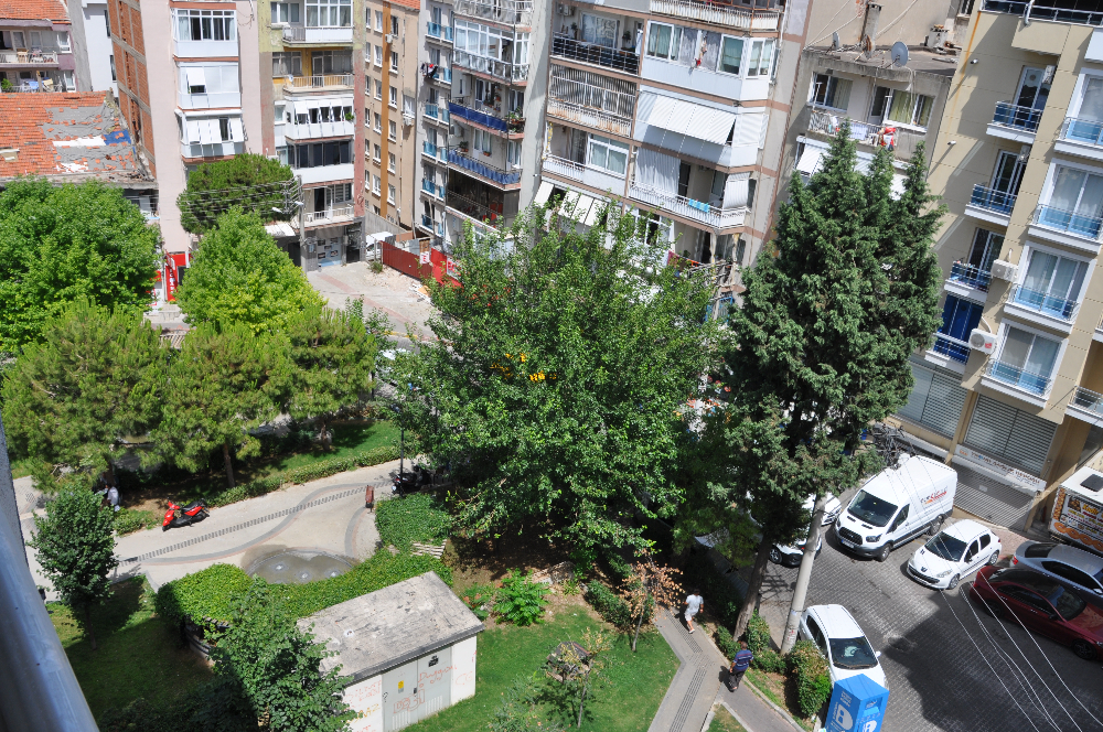 İzmir Yeşilyurt Ordu Caddesi Yanında Satılık 3+1 Yeni Daire