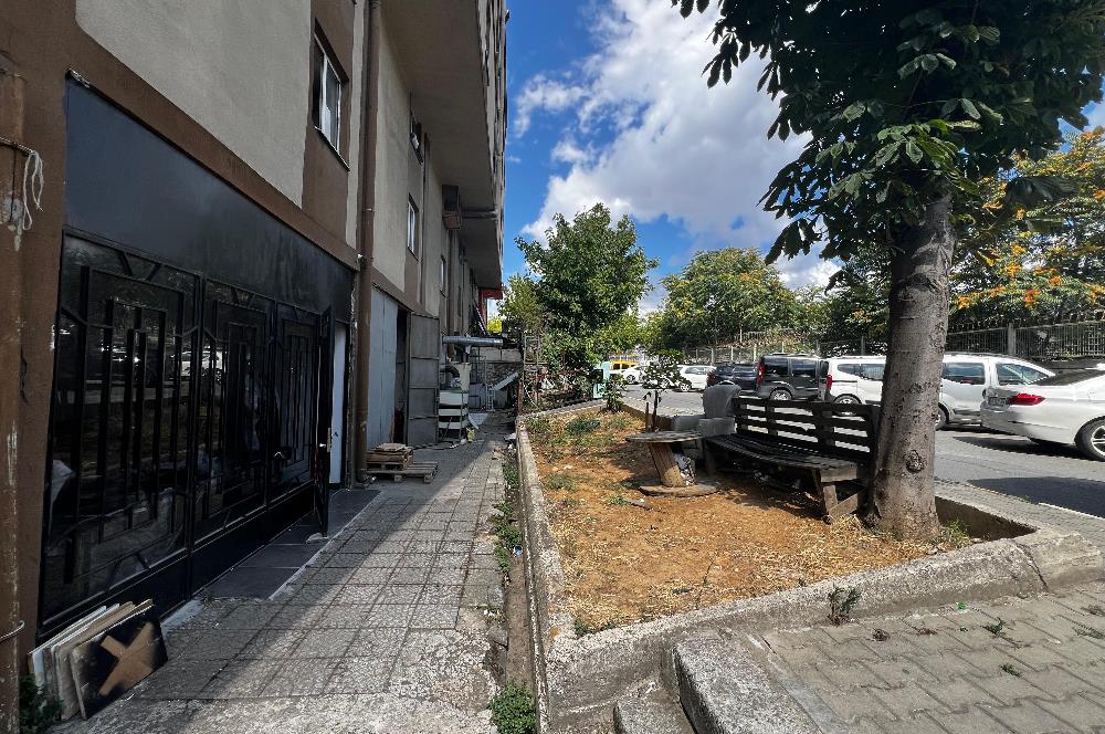 İkitelli OSB'de Aymakoop Sanayi Sitesinde, 50 m2 Depo