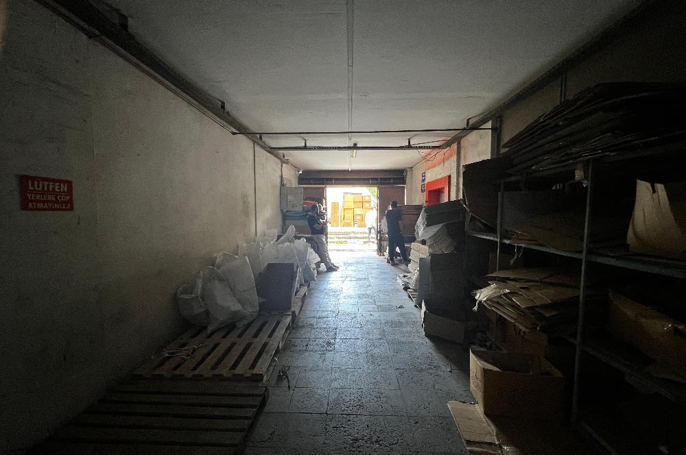 İkitelli OSB'de Aymakoop Sanayi Sitesinde, 50 m2 Depo