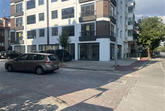 C21 Teras Gayrimenkulden Bahçelievler'de 250 m² Köşe Başı Dükkan