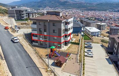 CUMHURİYET'TE SİTEDE DENİZ MANZARALI SATILIK DAİRE