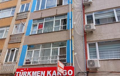 KADIKÖY MERKEZİ NOKTADA ARA KAT FIRSAT SATILIK DAİRE