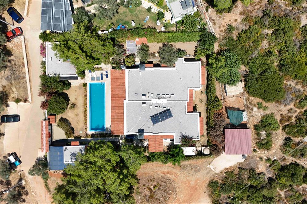 Bodrum Kızılağaç'ta Havuzlu Müstakil Net 860m2