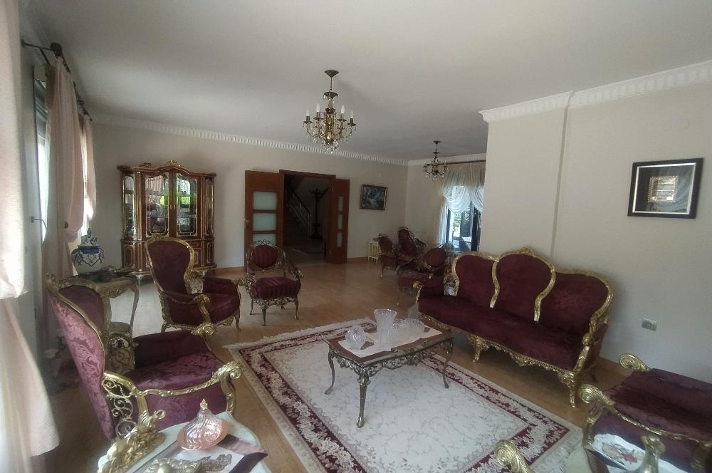 Erenköy Mahallesinde Lüx Satılık Villa