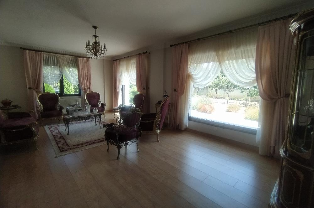 Erenköy Mahallesinde Lüx Satılık Villa