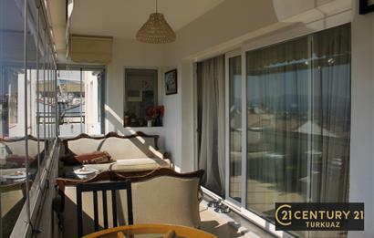 Kuşadası Ege Mahallesinde Full Deniz Manzaralı Satılık   3+1 Daire