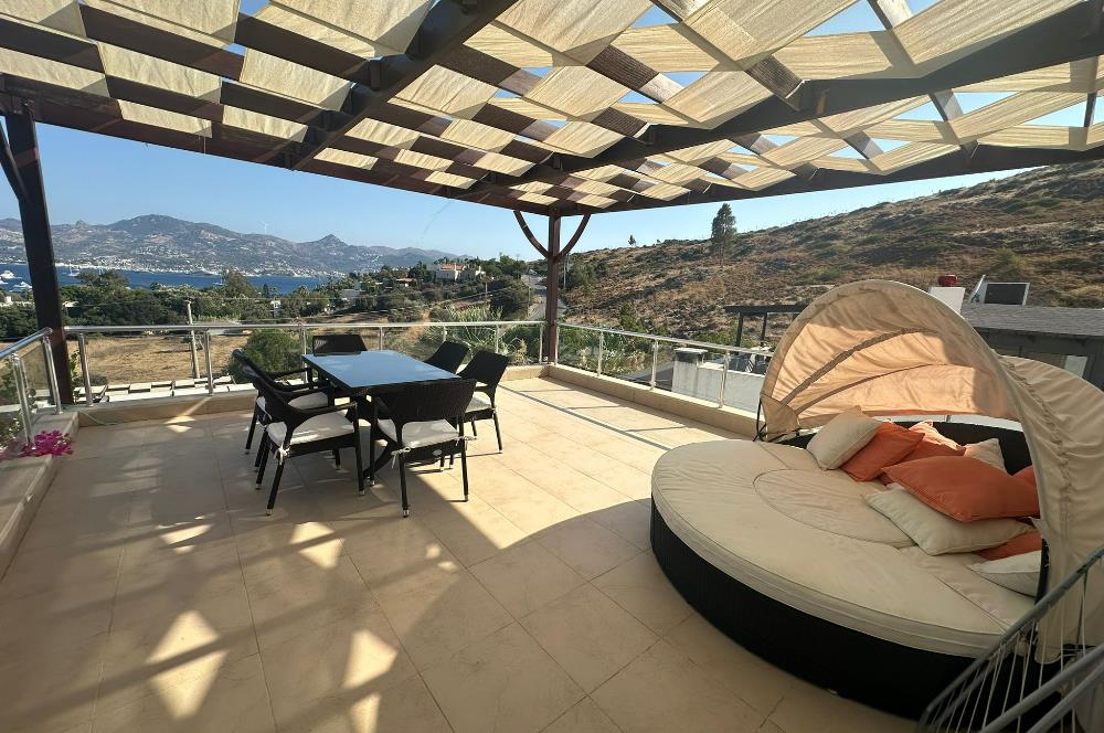 Bodrum Yalıkavak Küdür de Satılık Tribleks Villa