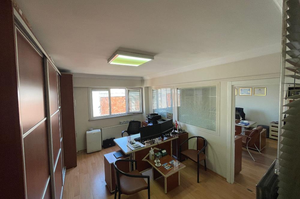 C21 MOLLA TEAM'DEN BANKALAR CAD  ÜZERİ KİRALIK NET 17M² OFİS BÜRO