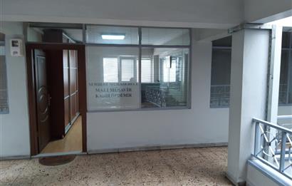 C21 MOLLA TEAM'DEN BANKALAR CAD  ÜZERİ KİRALIK NET 17M² OFİS BÜRO