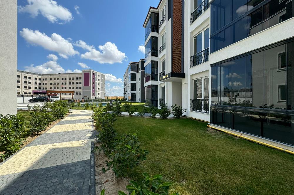 CENTURY21 MOLLA TEAM' DEN HAVUZLU SİTE İÇİNDE SATILIK 2+1 DAİRE