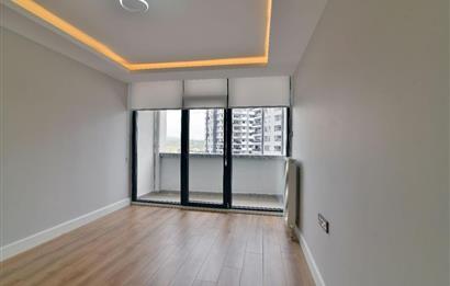 EVRENSEL YAŞAM KONUTLARI'NDA LÜKS 4.5+1 SATILIK DAİRE