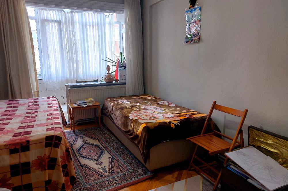 EYÜPSULTAN İSLAMBEY CADDESİ ÜZERİ BALKONLU SATILIK 2+1 DAİRE