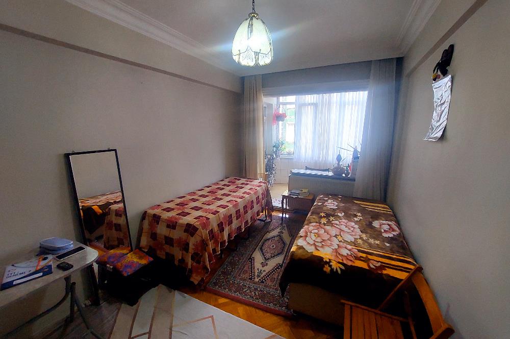 EYÜPSULTAN İSLAMBEY CADDESİ ÜZERİ BALKONLU SATILIK 2+1 DAİRE