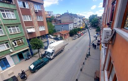 EYÜPSULTAN İSLAMBEY CADDESİ ÜZERİ BALKONLU SATILIK 2+1 DAİRE