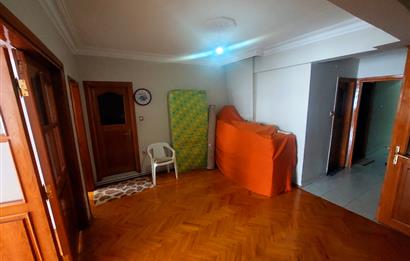 EYÜPSULTAN İSLAMBEY CADDESİ ÜZERİ BALKONLU SATILIK 2+1 DAİRE