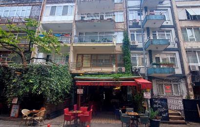 KADIKÖY'ÜN KALBİ MİRALAY NAZIM SOKAK'TA 2+1 SATILIK DAİRE