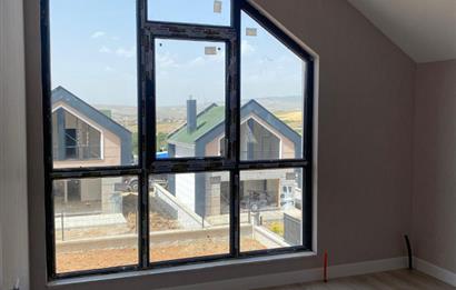 LOFT KORU DOĞA EVLERİNDE 3+1 ŞÖMİNELİ 24 SAAT GÜVENLİKLİ VİLLA