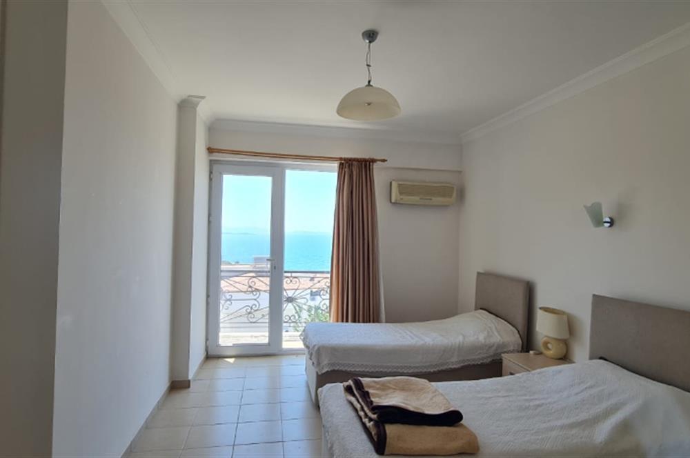 Güllük'te Seaside Sitesinde Muhteşem manzaralı Daire