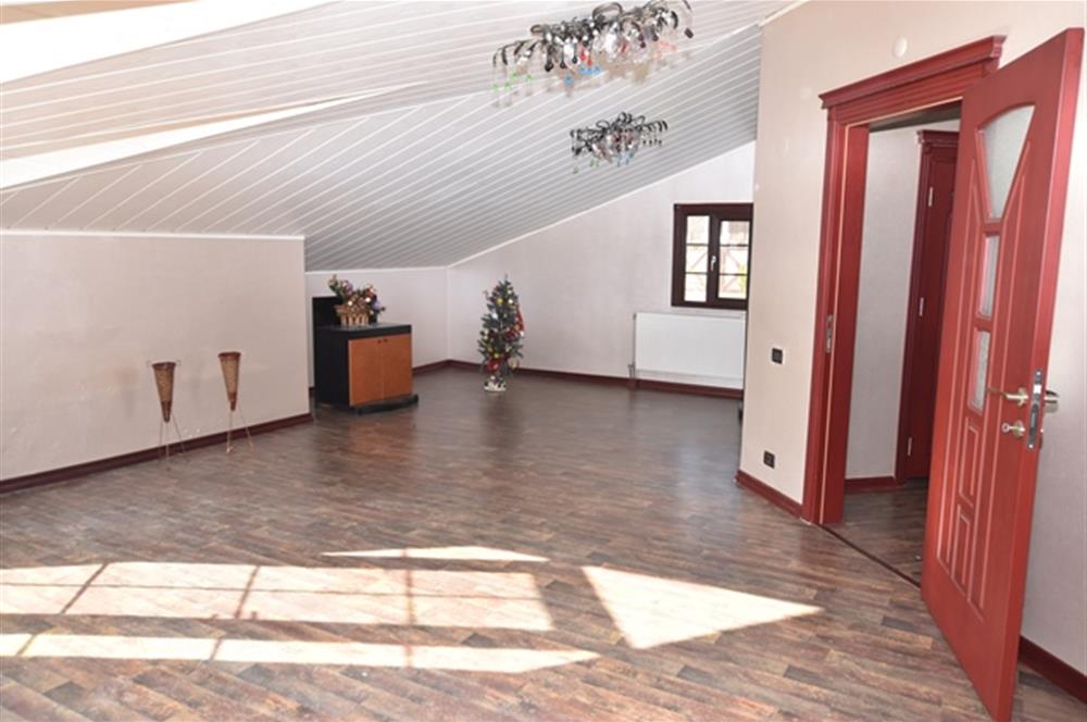  Zekeriyaköy Merkez'de Butik Sitede Kiralık Villa