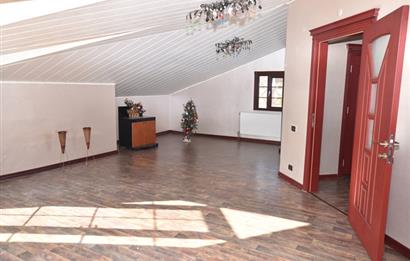  Zekeriyaköy Merkez'de Butik Sitede Kiralık Villa