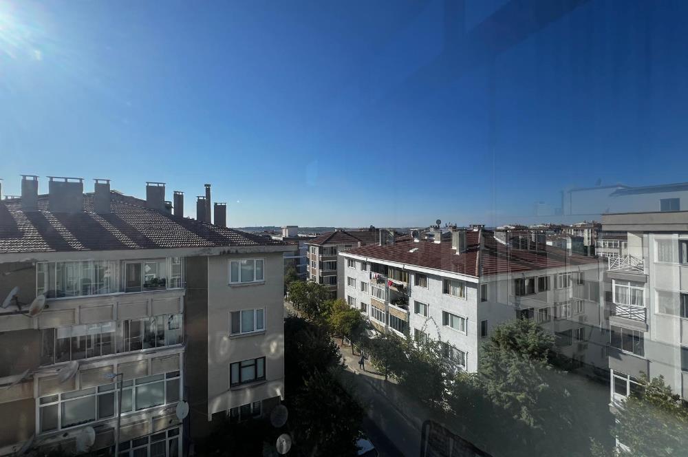 C21; LULEBURGAZ ISTIKLAL MAH. 3+1 APARTMENT FOR SALE