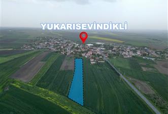 C21; YUKARISEVİNDİKLİ KÖYÜ İMAR'A SINIR 8300 M2 SATILIK TARLA