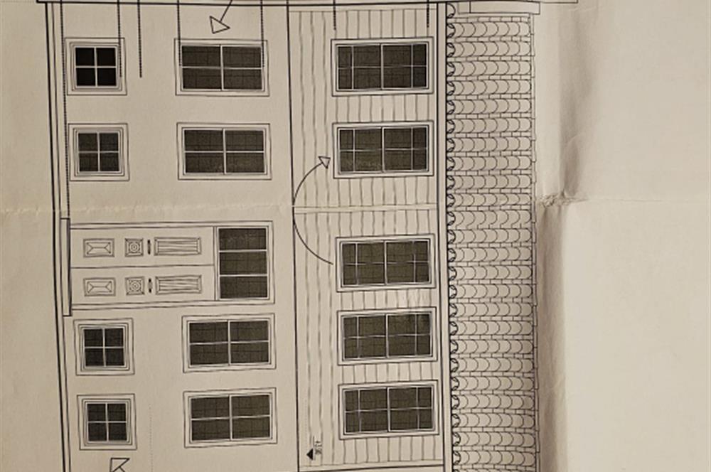 CENTURY21 KENTTEN HAMAM SOKAĞINDA ÜÇKAT İMARLI ARSA SATILIKTIR.